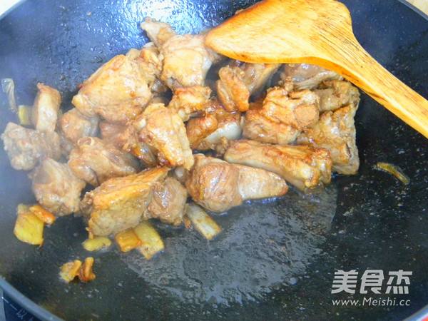 红烧排骨有点苦怎么办 红烧排骨有点苦怎么办 这样拯救它